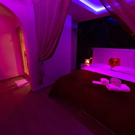 Monsuite Relais 3 - Black Monserrato